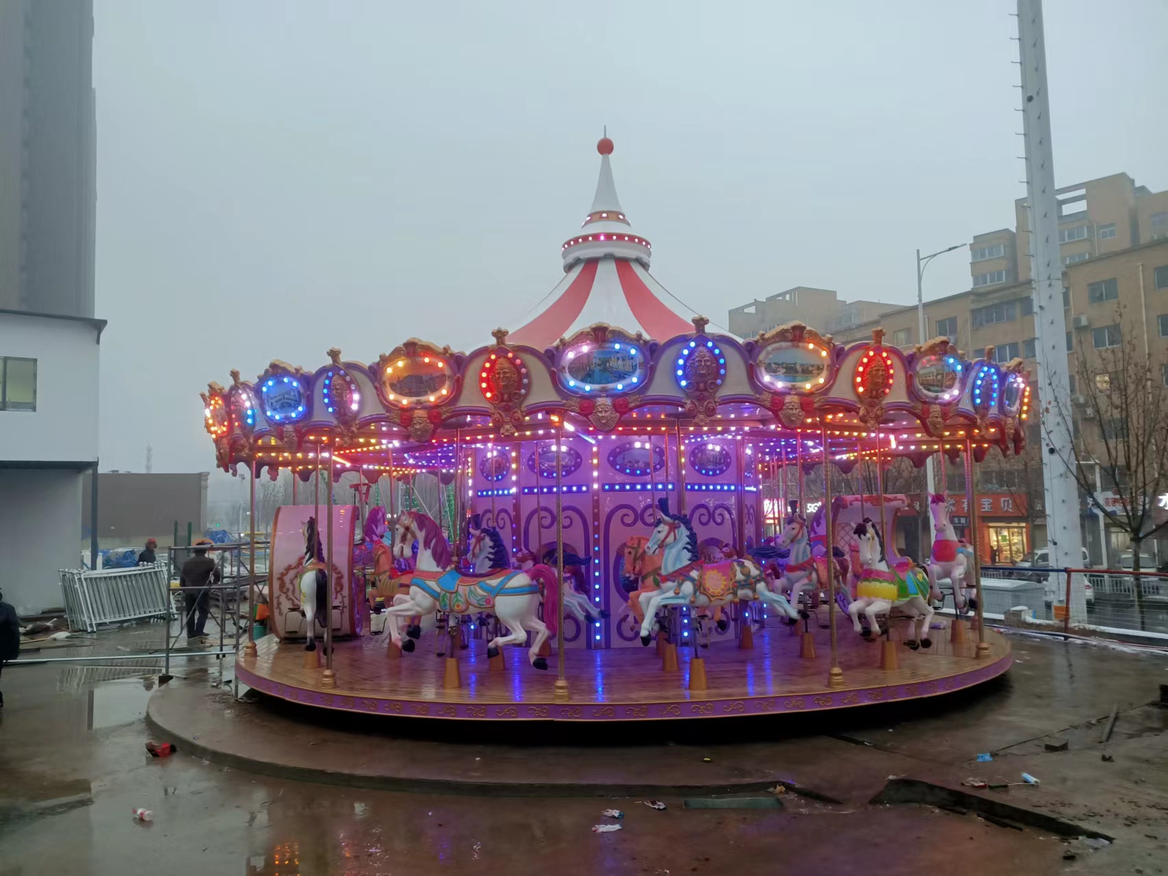 36-Seat Grand Carousel