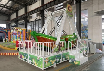 Mini Pirate Ship (10-Seat)
