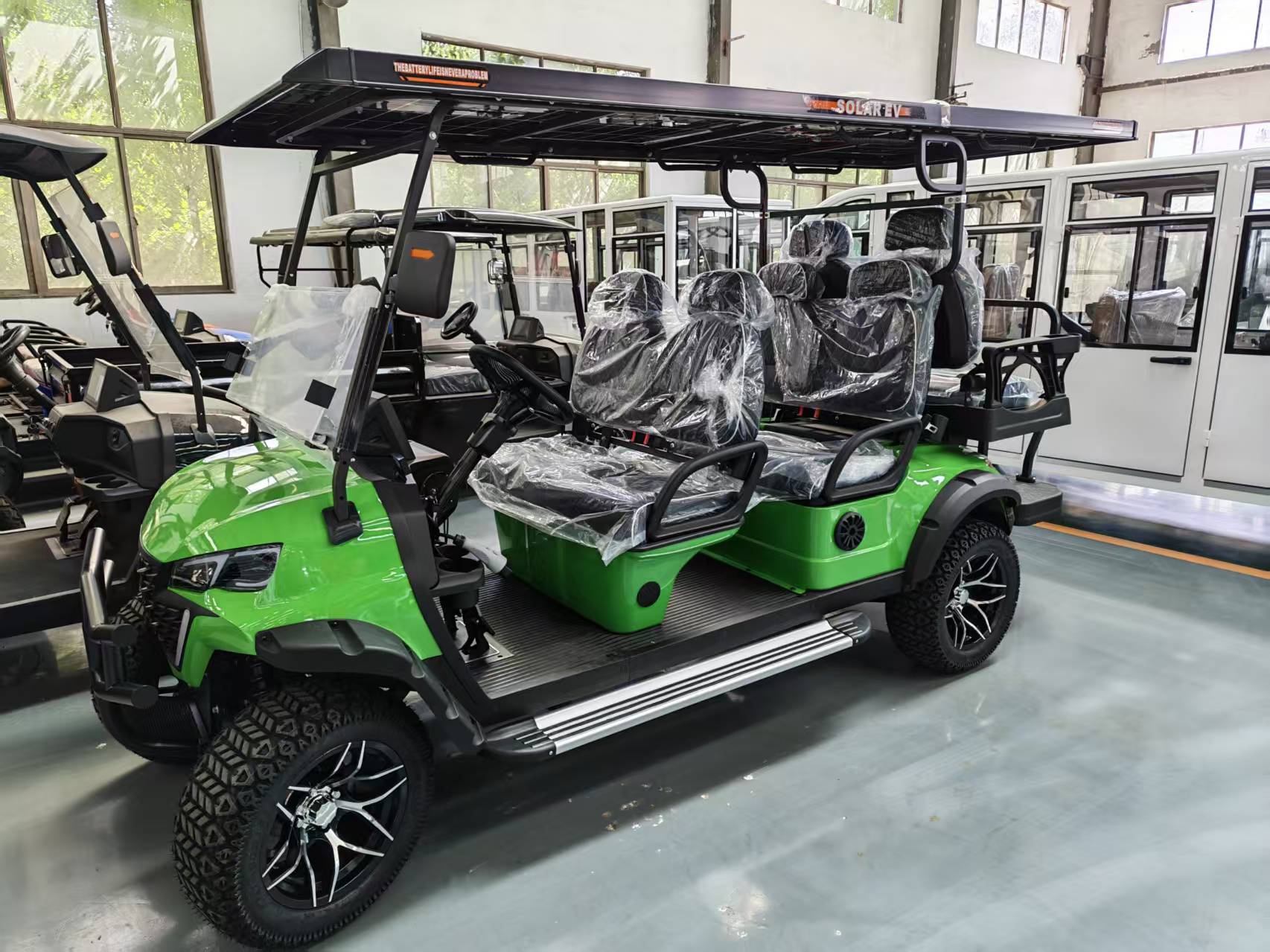 6-Seat Solar Off-Road Golf Cart